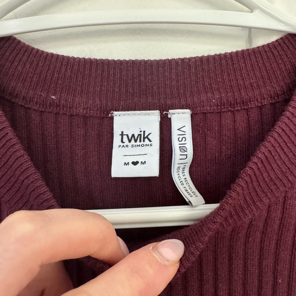 Women's Ribbed Knit Top - Picture 3 of 5